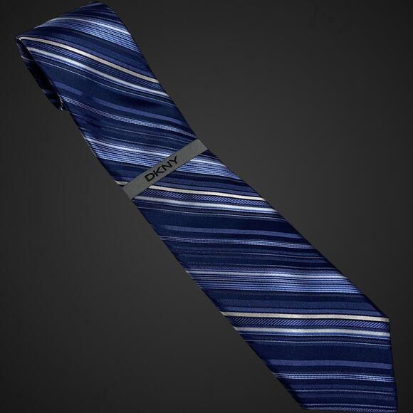 DKNY Neck Tie Blue Stripe 100% Silk Designer NWT $49 - Picture 1 of 5